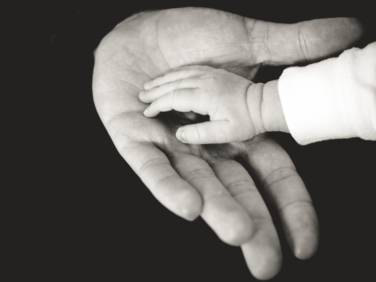 hands 918774 1920 768x576