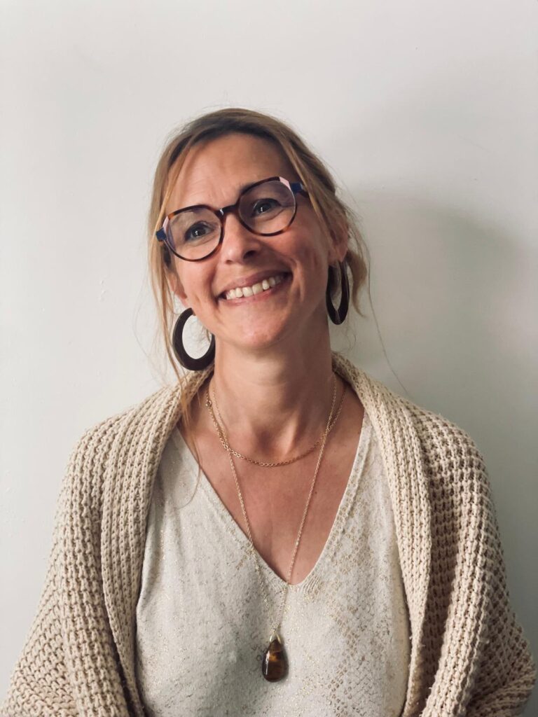 a853806b 2b2e 49ee 87bd c5216192a31c 3 768x1024